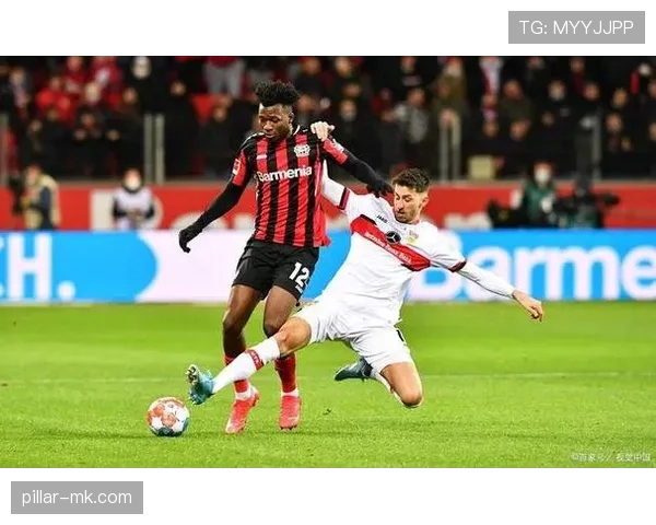 诺伊尔状态回暖,重回巅峰展现门将实力引发媒体热议 诺伊尔状态回暖,重回巅峰展现门将实力引发媒体热议